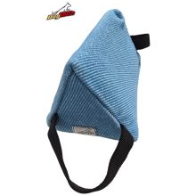 Small Triangular Tug 10cm x 24 cm