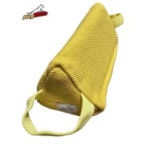 Small Triangular Tug 10cm x 24 cm