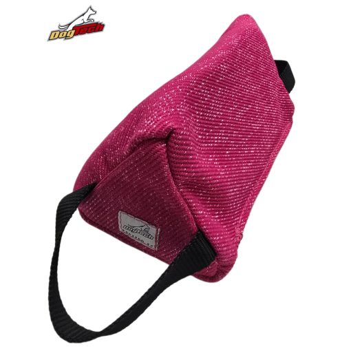 Small Triangular Tug 10cm x 24 cm
