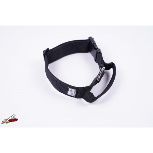 Black ylon collar with handle and plastic buckle