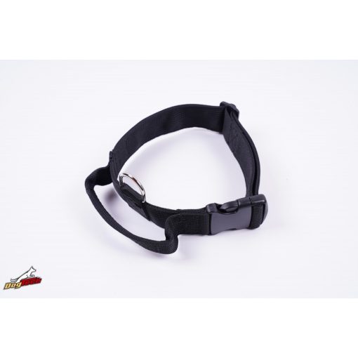 Black ylon collar with handle and plastic buckle