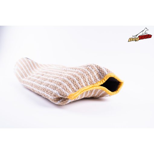 Puppy sleeve made of jute with handle
