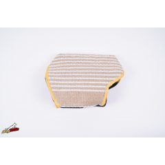 Training sleeve with thin bite bar made of jute